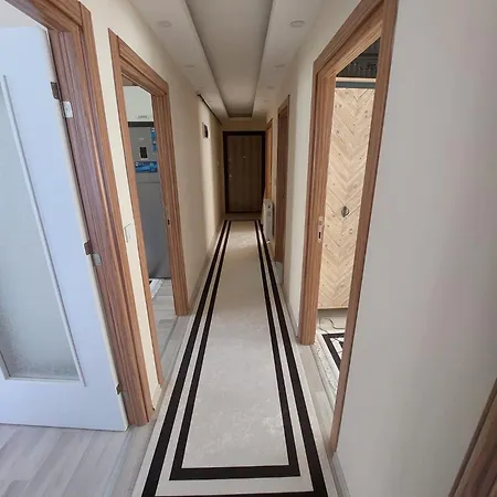 Havalimanina 10 Dakika Uzaklikta Aile Evi