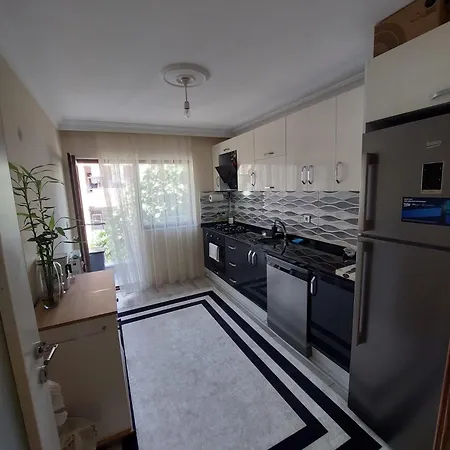 Havalimanina 10 Dakika Uzaklikta Aile Evi * Istanbul