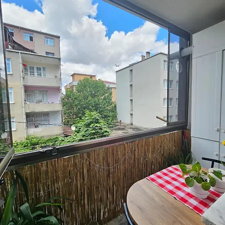 Havalimanina 10 Dakika Uzaklikta Aile Evi * Istanbul